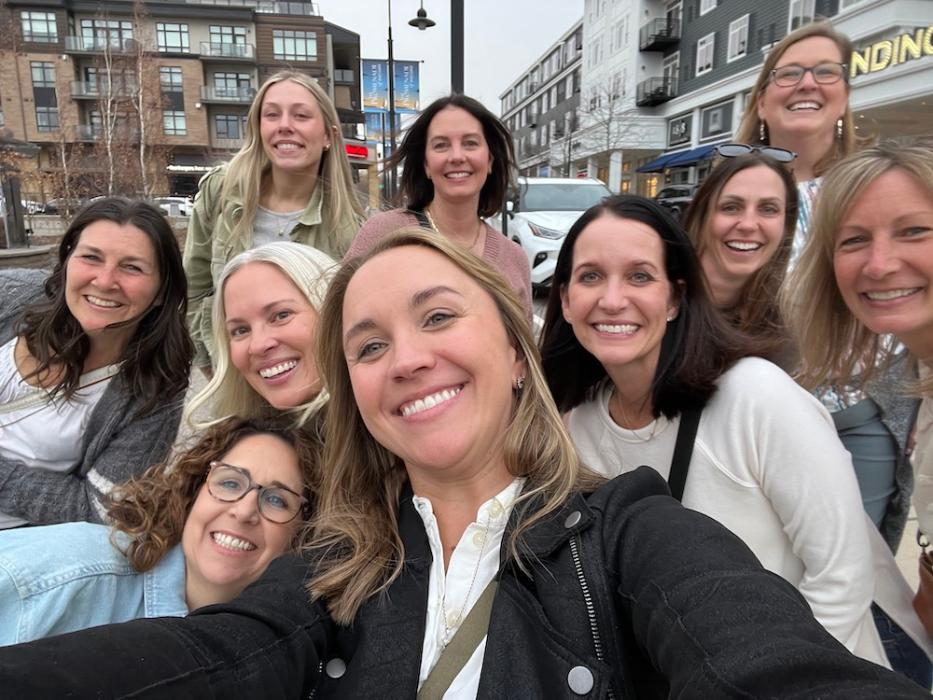 group photo of platt dentistry | dentist lakeville mn